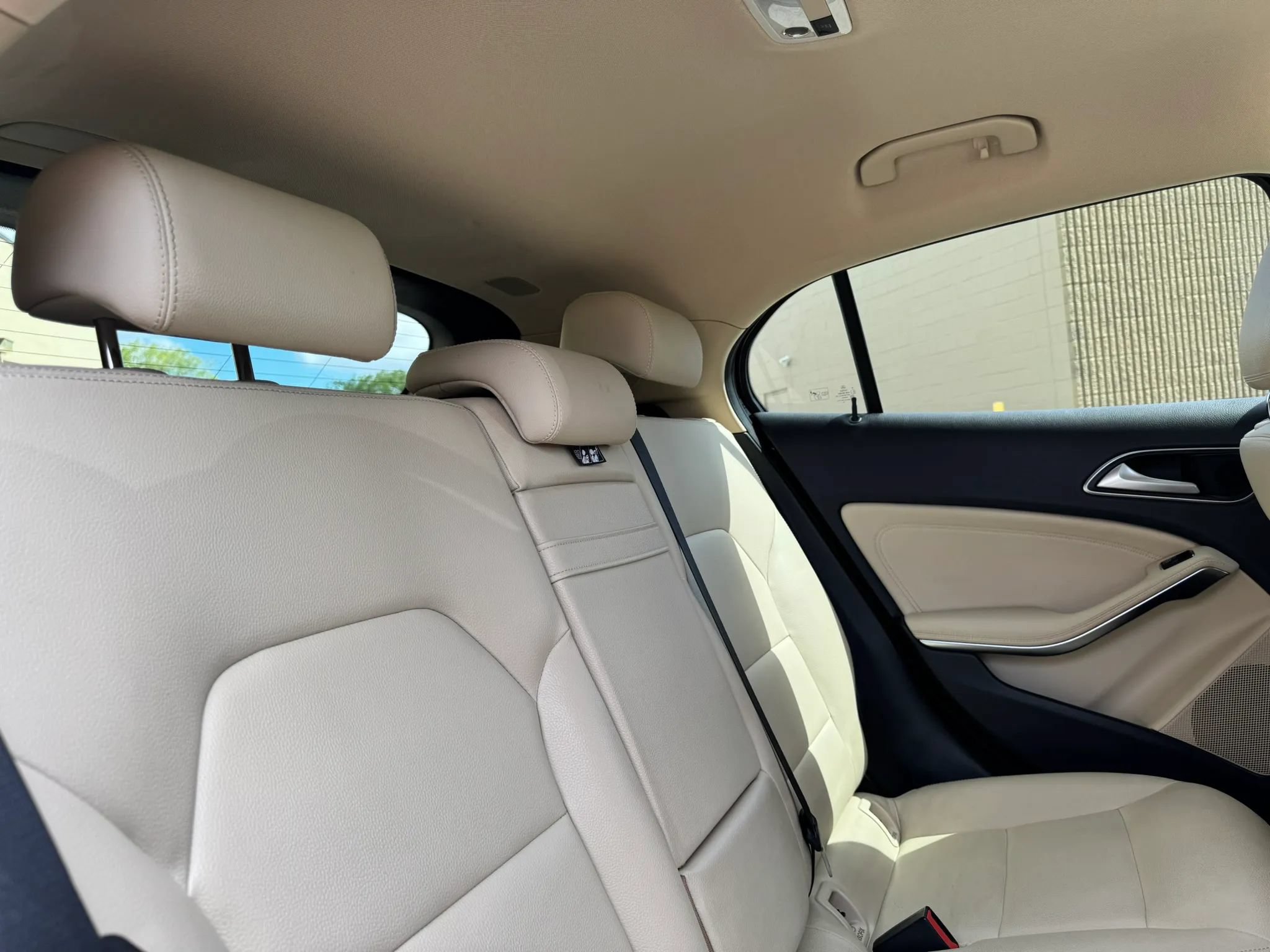 Used 2015 Mercedes-Benz GLA 250 4MATIC image 30