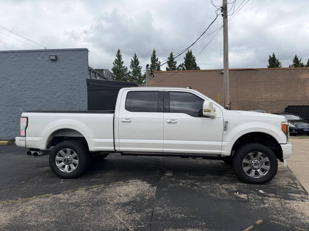 Used 2019 Ford F250 Lariat w/ Lariat Ultimate Package AWD/4WD image 9