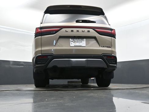 Used 2025 Lexus LX 700h Overtrail image 44