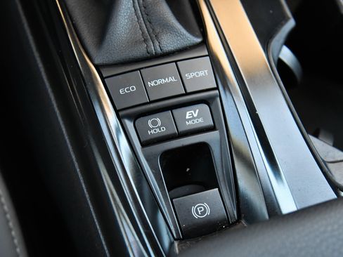 Used 2026 Toyota Camry SE w/ Convenience Package FWD image 30