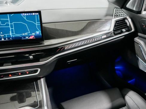 Used 2025 BMW X5 M60i image 19