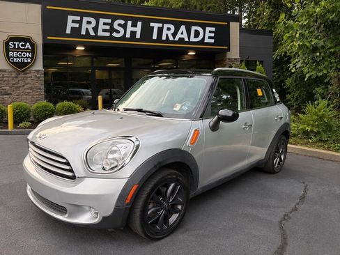 Used 2012 MINI Cooper Countryman FWD image 1