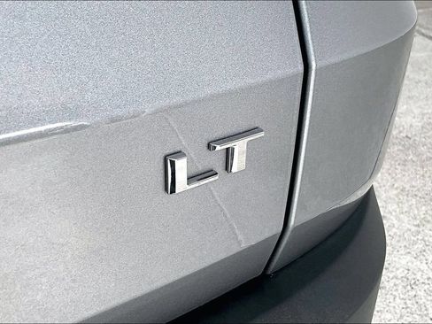 Used 2024 Chevrolet Traverse LT FWD image 38