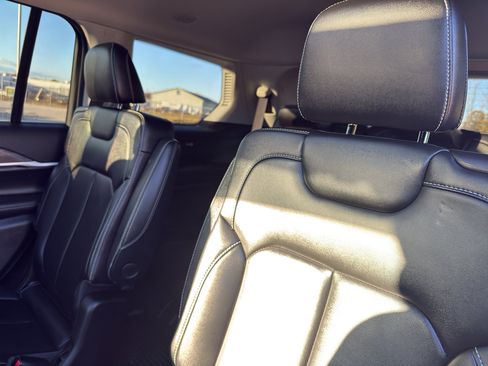 Used 2022 Jeep Grand Cherokee L Limited image 35