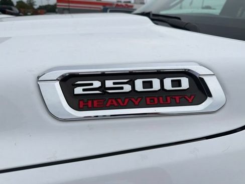 Used 2021 RAM 2500 Tradesman w/ Chrome Appearance Group AWD/4WD image 10