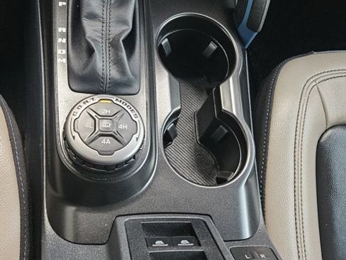 Certified 2023 Ford Bronco Wildtrak image 19