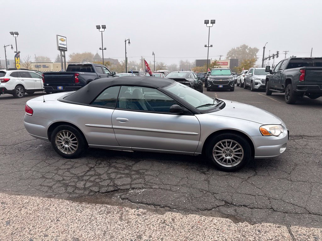 Used 2006 Chrysler Sebring Touring FWD image 9
