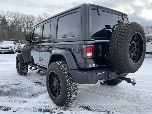 Used 2023 Jeep Wrangler Unlimited Sport image 5