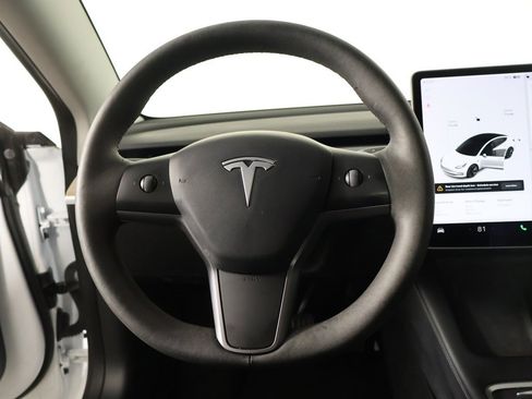 Used 2021 Tesla Model 3 Standard Range Plus image 35