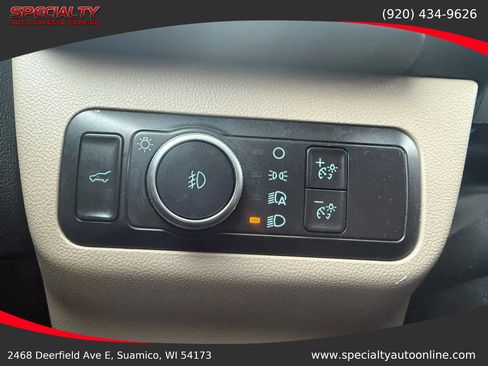 Used 2021 Ford Escape Titanium image 32