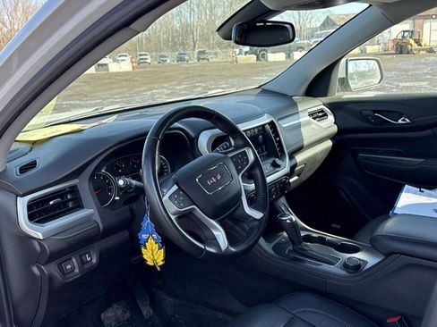 Used 2019 GMC Acadia SLT w/ LPO, Black Accent Package image 7