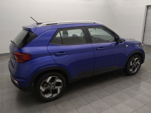 Used 2025 Hyundai Venue SEL FWD image 10