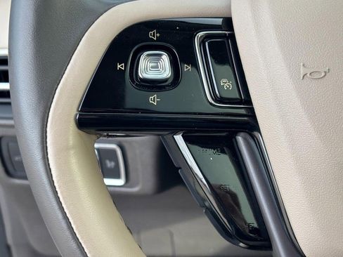 Used 2022 Lincoln Corsair Reserve w/ Equipment Group 201A image 19