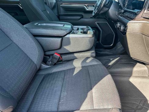 Used 2022 Chevrolet Silverado 1500 RST AWD/4WD image 22