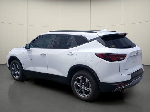 Used 2023 Chevrolet Blazer LT w/ Convenience Package FWD image 5