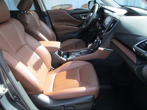 Used 2021 Subaru Forester Touring image 14