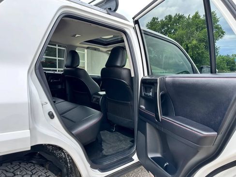 Used 2016 Toyota 4Runner Trail Premium AWD/4WD image 17