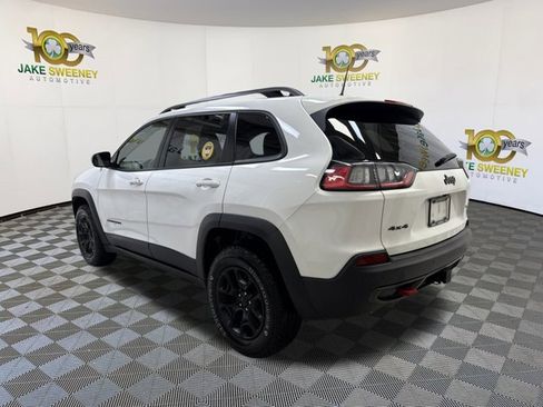 Used 2019 Jeep Cherokee Trailhawk w/ Cold Weather Group image 7