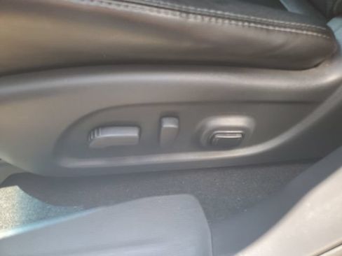 Used 2013 Nissan Pathfinder SL w/ Cargo Pkg FWD image 28