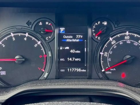 Used 2021 Toyota 4Runner SR5 Premium w/ Moonroof Package AWD/4WD image 16