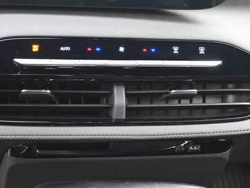 New 2026 Buick Enclave Preferred w/ Power Package image 17