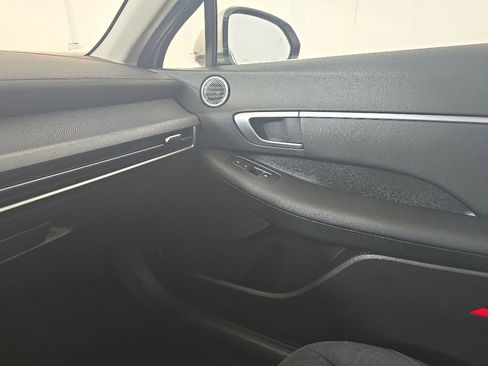 Used 2025 Hyundai Sonata SEL FWD image 22