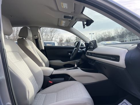 Certified 2023 Honda HR-V LX image 13