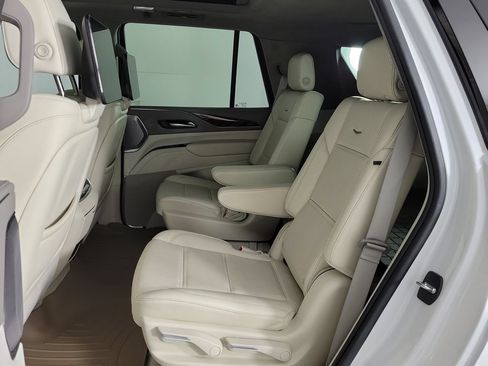 Used 2024 Cadillac Escalade Sport Platinum RWD image 10