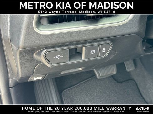 Used 2025 Kia K4 FWD image 13