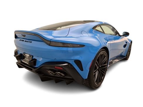 Used 2025 Aston Martin V8 Vantage Coupe image 9