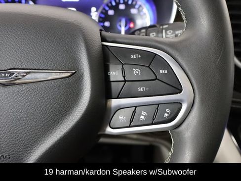 Used 2023 Chrysler Pacifica Limited w/ Uconnect Theater Family Group AWD/4WD image 10