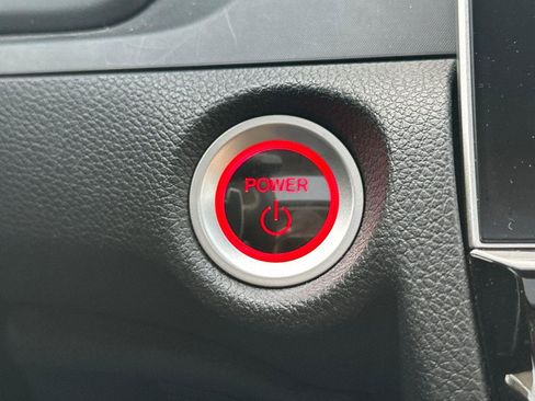 Certified 2019 Honda Insight Touring image 22