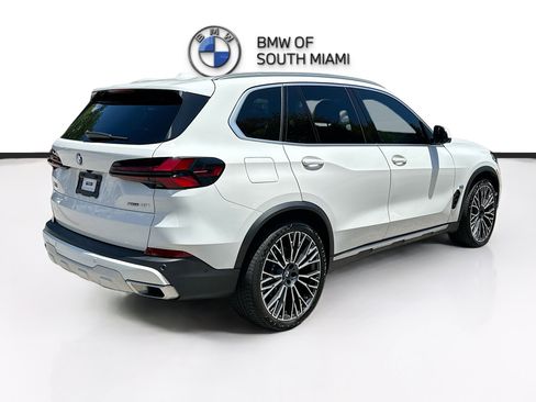Certified 2024 BMW X5 sDrive40i w/ Parking Assistance Package RWD image 7