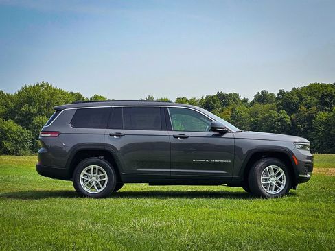 New 2026 Jeep Grand Cherokee L 4WD image 2