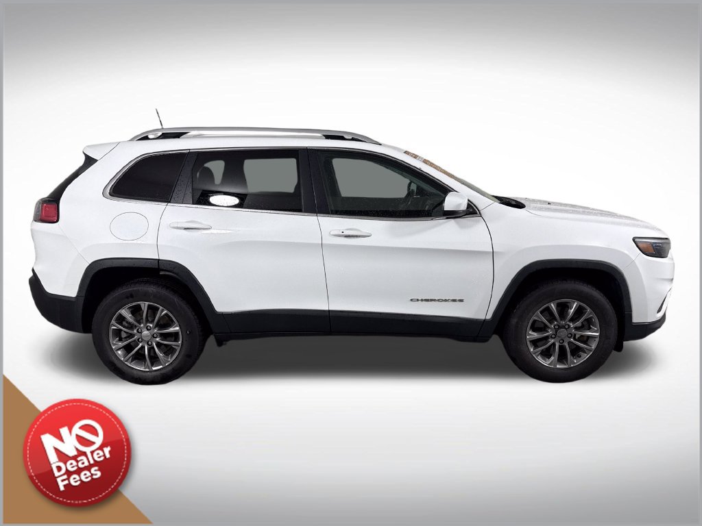 Used 2020 Jeep Cherokee Latitude Plus w/ Cold Weather Group AWD/4WD image 2