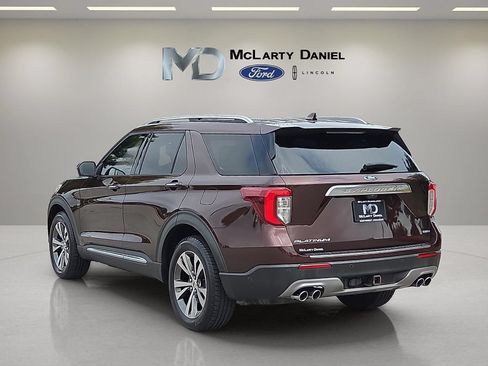 Used 2020 Ford Explorer Platinum w/ Premium Technology Package AWD/4WD image 4