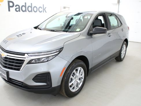 Used 2023 Chevrolet Equinox LS w/ LPO, Floor Liner Package AWD/4WD image 3