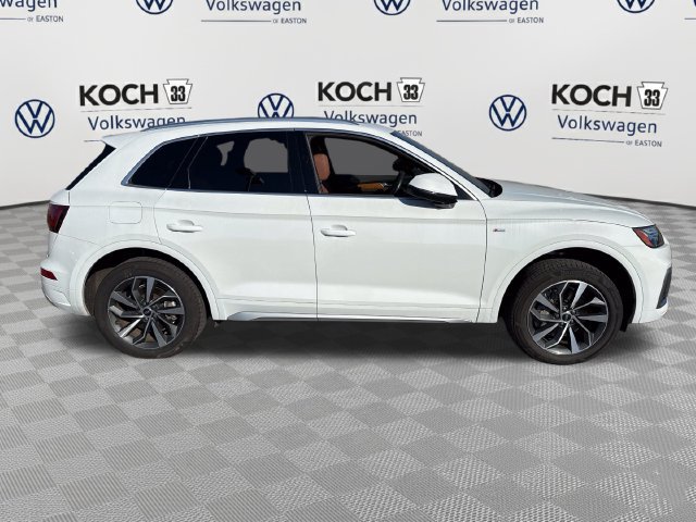 Used 2023 Audi Q5 2.0T Premium w/ Convenience Package AWD/4WD image 9