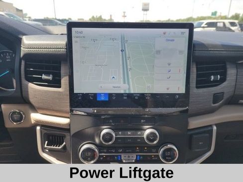 Used 2024 Ford Expedition Limited AWD/4WD image 12