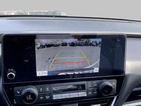 Used 2025 Toyota Grand Highlander AWD image 25