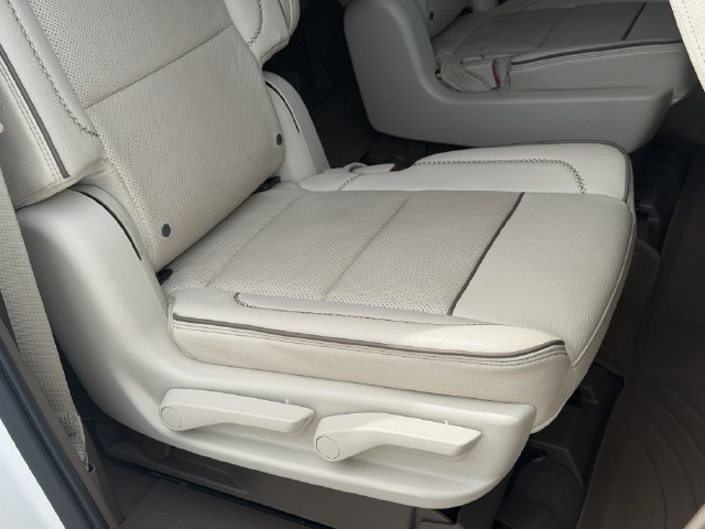 Used 2022 GMC Yukon Denali RWD image 20
