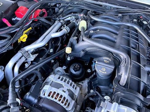 Used 2024 Jeep Gladiator Rubicon w/ Convenience Group image 35