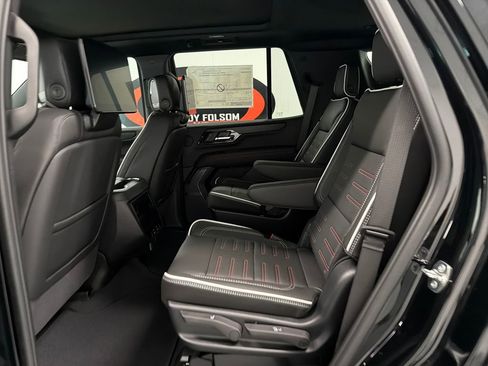 New 2026 GMC Yukon AT4 Ultimate AWD/4WD image 13