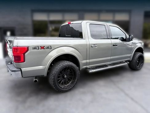 Used 2019 Ford F150 Lariat w/ Equipment Group 502A Luxury AWD/4WD image 5