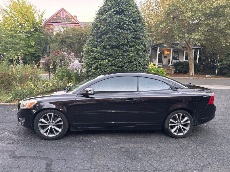 Used 2011 Volvo C70 T5 w/ Convenience Pkg FWD image 7