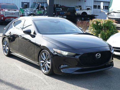 Used 2022 MAZDA MAZDA3 s image 8