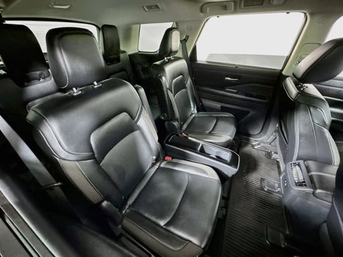 Used 2023 Nissan Pathfinder SL w/ SL Premium Package AWD/4WD image 27