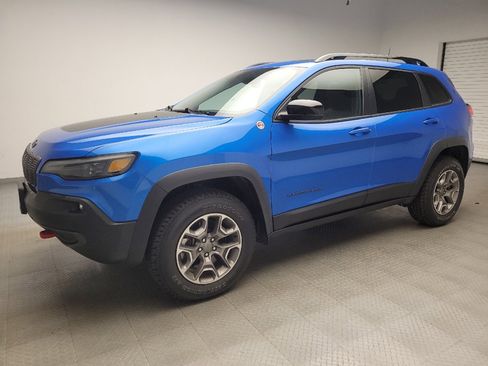 Used 2022 Jeep Cherokee Trailhawk w/ Sun, Sound & Nav Group AWD/4WD image 2