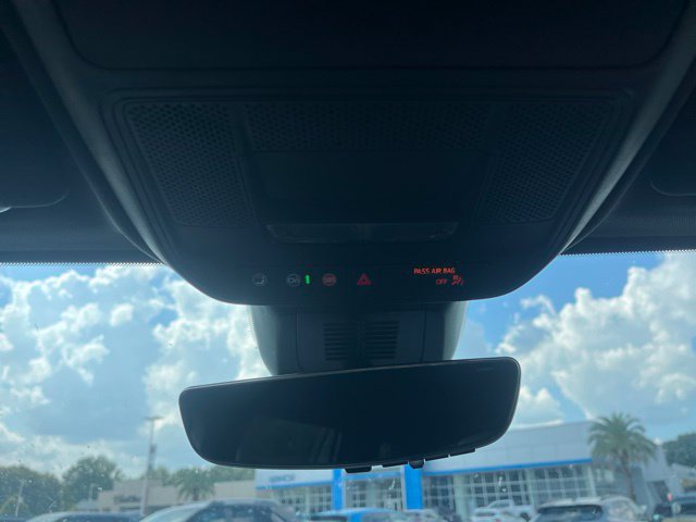 Used 2025 Chevrolet Equinox LT w/ Convenience Package II FWD image 32
