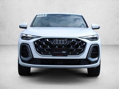 Certified 2025 Audi Q5 Premium w/ Convenience Package AWD/4WD image 2
